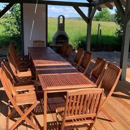 Ferienhaus Spacious In Luknov With Private Garden *