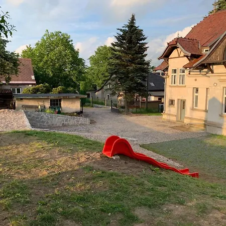 Spacious In Luknov With Private Garden Šluknov
