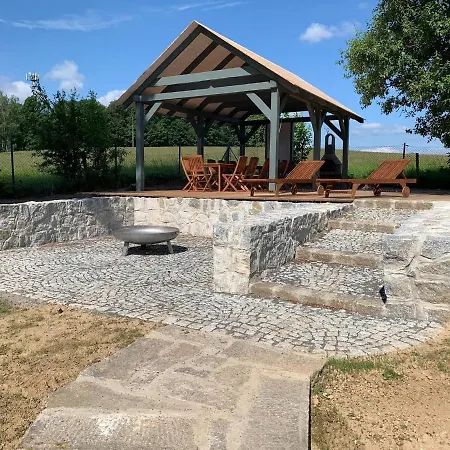 Spacious In Luknov With Private Garden * Šluknov