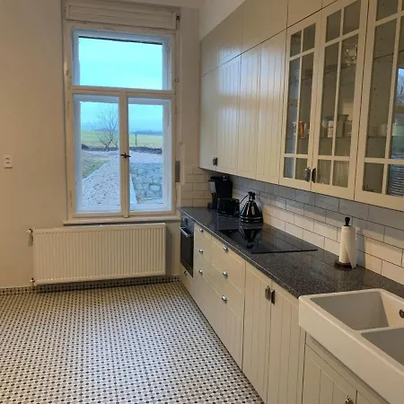 Ferienhaus Spacious In Luknov With Private Garden Šluknov