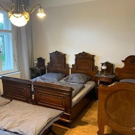 Ferienhaus Spacious In Luknov With Private Garden *