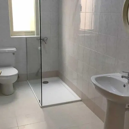 Spacious In Luknov With Private Garden Ferienhaus Šluknov