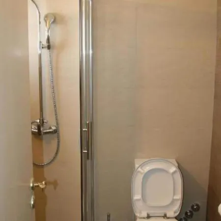 Spacious In Luknov With Private Garden * Šluknov